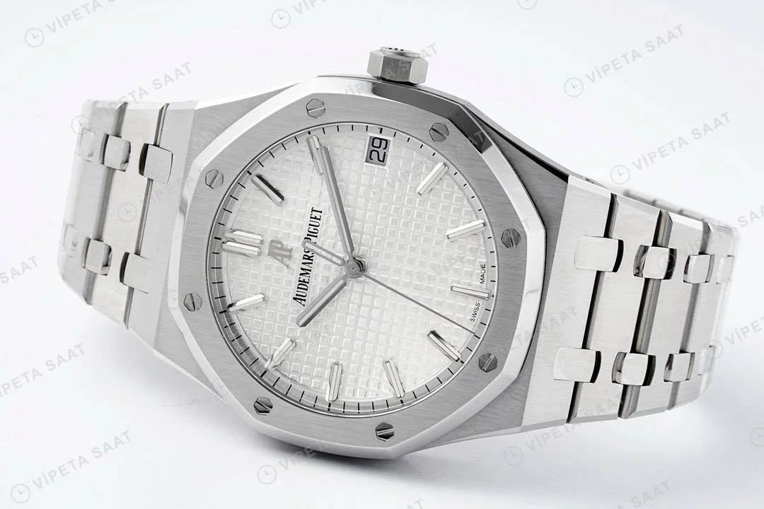 Audemars Piguet Royal Oak 15500 Beyaz Kadran Çelik 41mm Super Clone ETA Saat detay 6