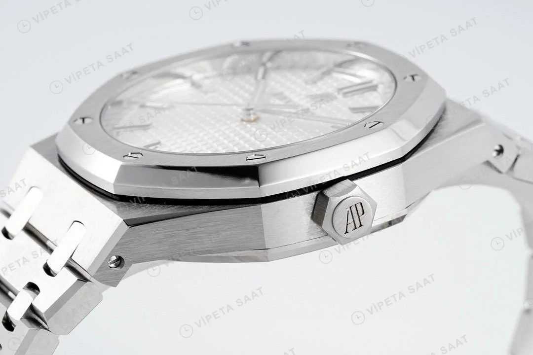 Audemars Piguet Royal Oak 15500 Beyaz Kadran Çelik 41mm Super Clone ETA Saat detay 8