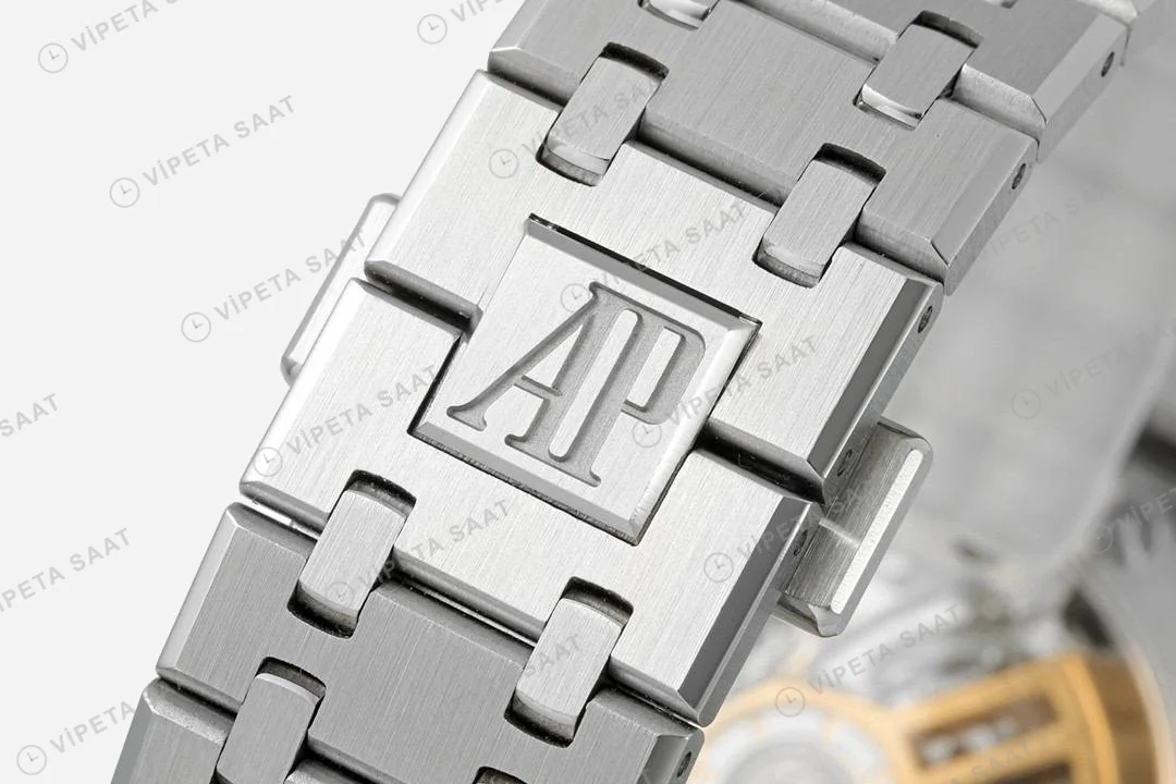 Audemars Piguet Royal Oak 26240st Siyah Kadran Aps Factory 4401 Super Clone ETA Saat detay 9