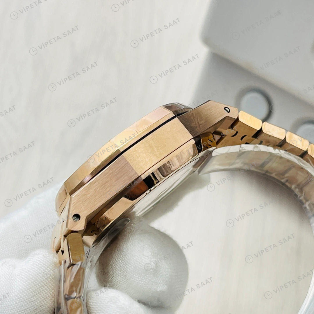 Audemars Piguet Royal Oak Kronograf Mavi Kadran Gold 41mm Super Clone ETA Eta Saat detay 6