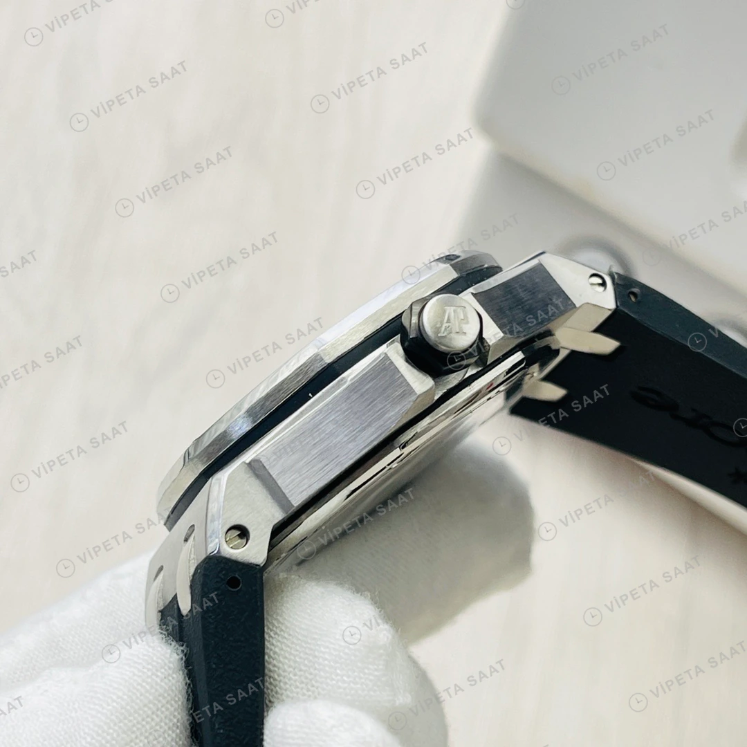 Audemars Piguet Royal Oak Offshore Diver Siyah Kadran Çelik 42mm Super Clone ETA Eta Saat detay 6