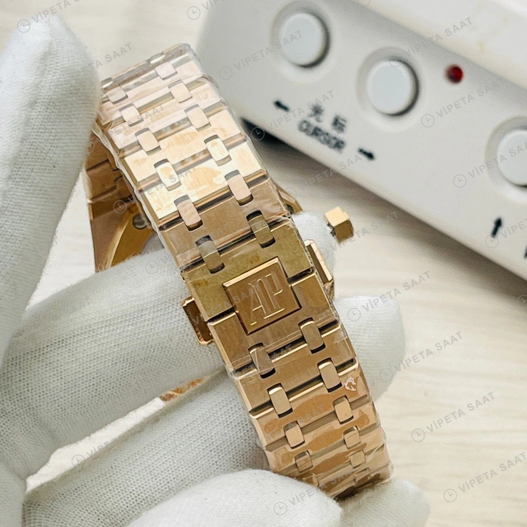 Audemars Piguet Royal Oak Siyah Kadran Gold 41mm Super Clone ETA Eta Saat detay 7