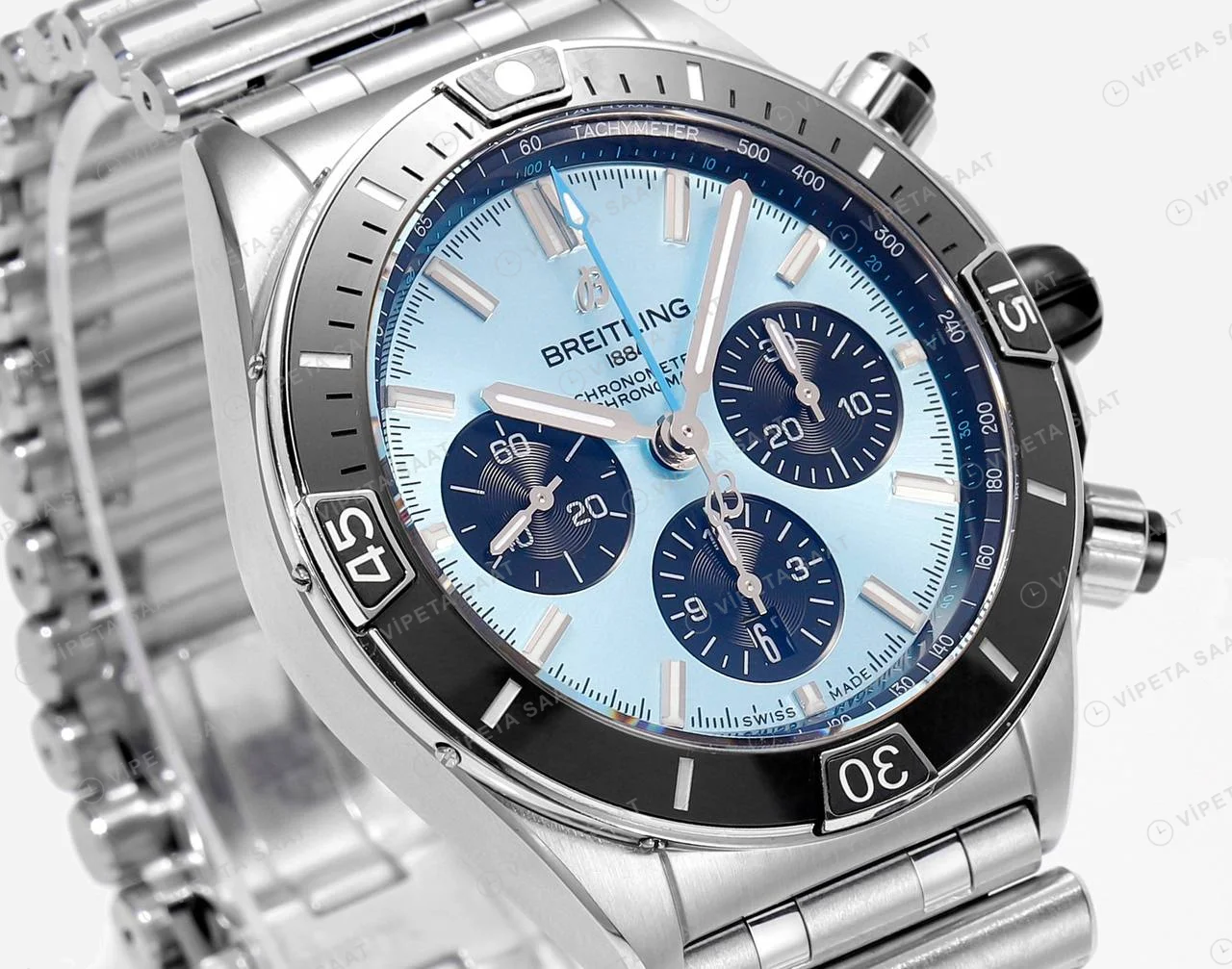 Breitling Chronomat B01 42 Buz Mavisi Kadran Rose Gold PB0136251C1S1 Super Clone ETA Saat detay 3