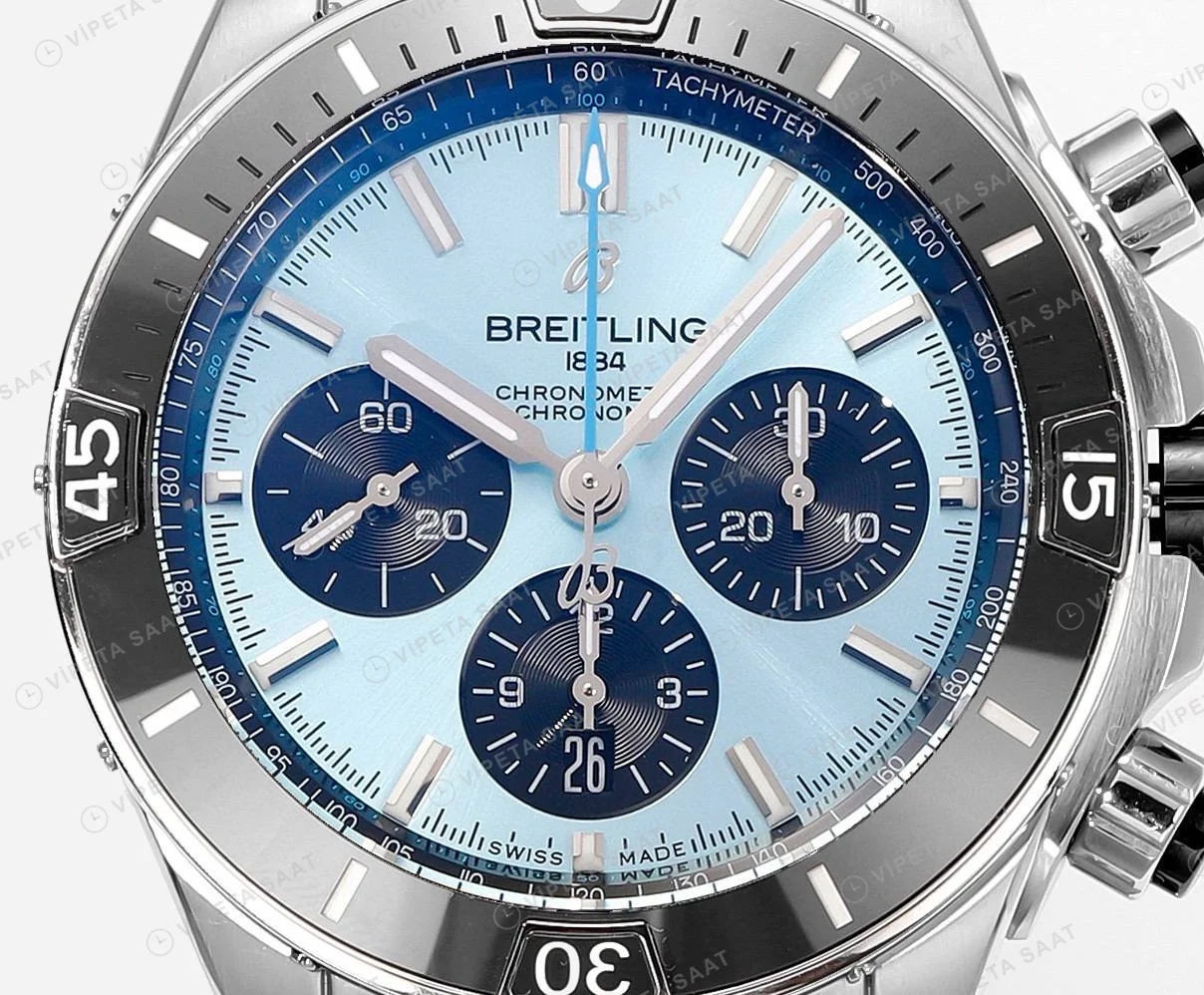 Breitling Chronomat B01 42 Buz Mavisi Kadran Rose Gold PB0136251C1S1 Super Clone ETA Saat detay 9