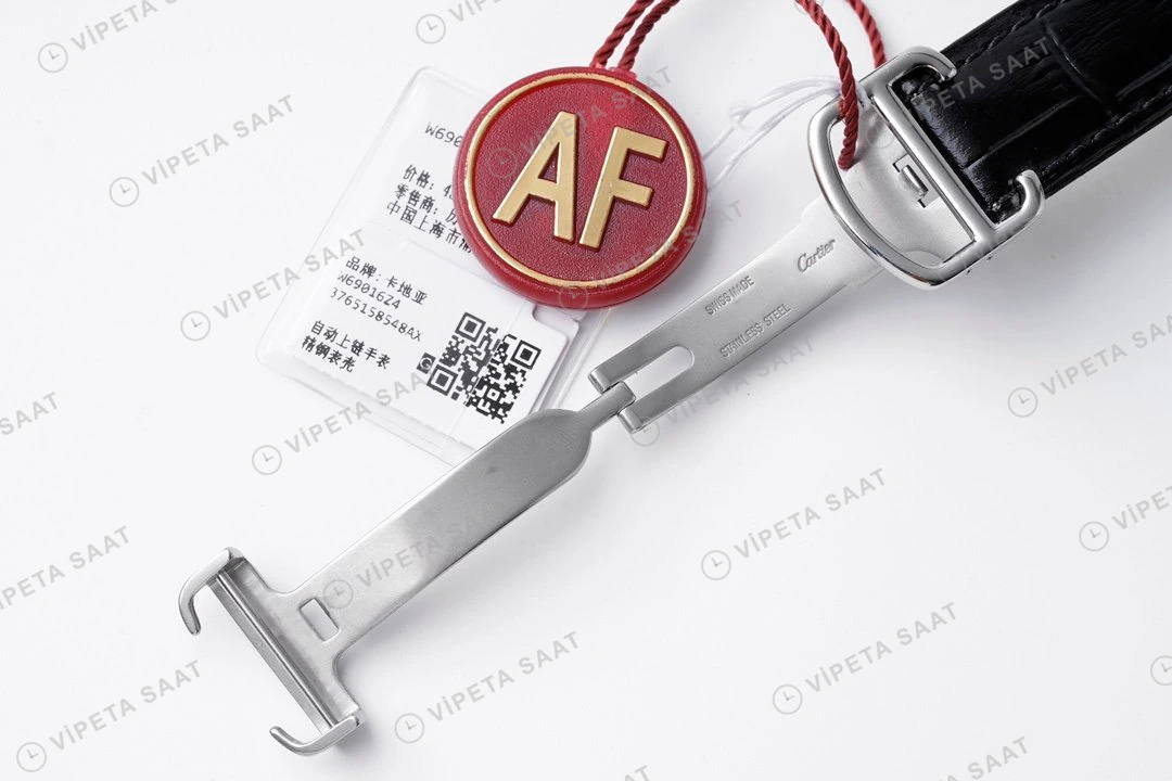 Cartier Ballon Bleu Beyaz Kadran Çelik Deri Kordon 33mm Super Clone ETA Eta Saat detay 9
