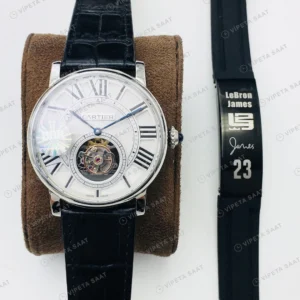 Cartier Rotonde Tourbillon Beyaz Kadran Çelik Deri Kordon Super Clone ETA Eta Saat karşıdan görünüm