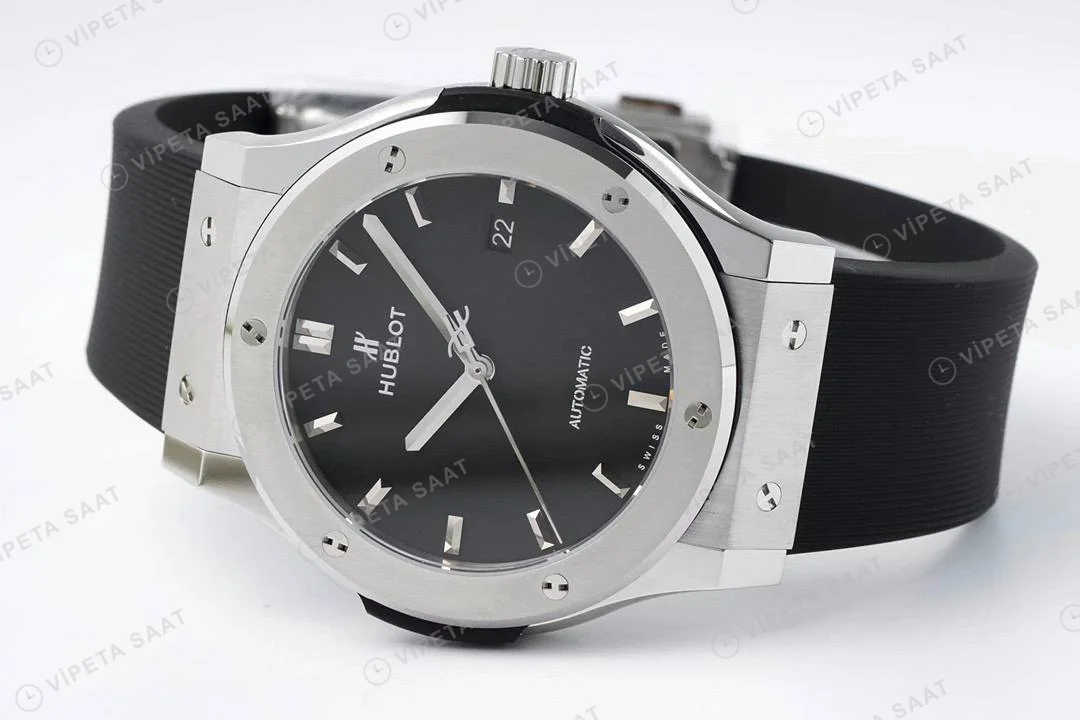 Hublot Classic Fusion Black Dial Titanium 42mm Super Clone ETA Saat detay 4