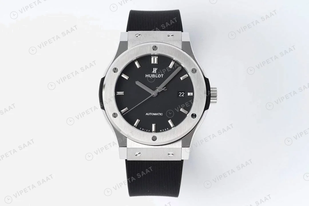 Hublot Classic Fusion Black Dial Titanium 42mm Super Clone ETA Saat detay 7