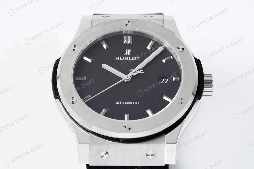 Hublot Classic Fusion Black Dial Titanium 42mm Super Clone ETA Saat detay 8