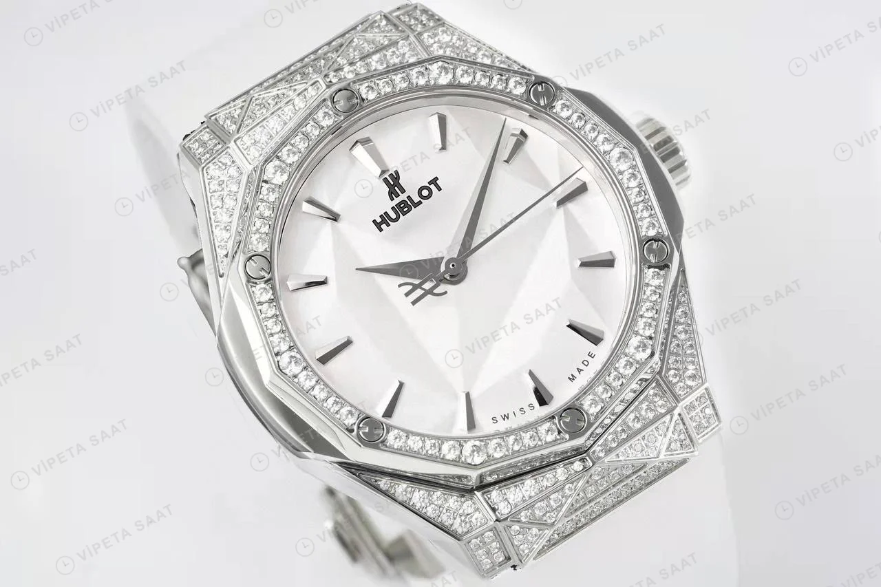 Hublot Classic Fusion Orlinski Titanium White Pave Super Clone ETA Saat detay 3