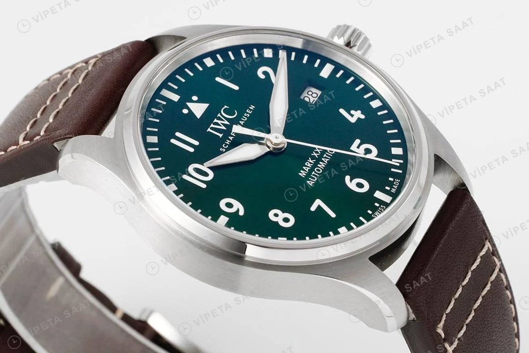 IWC Pilot Mark XX Green Dial IW328206 Super Clone ETA Saat detay 5