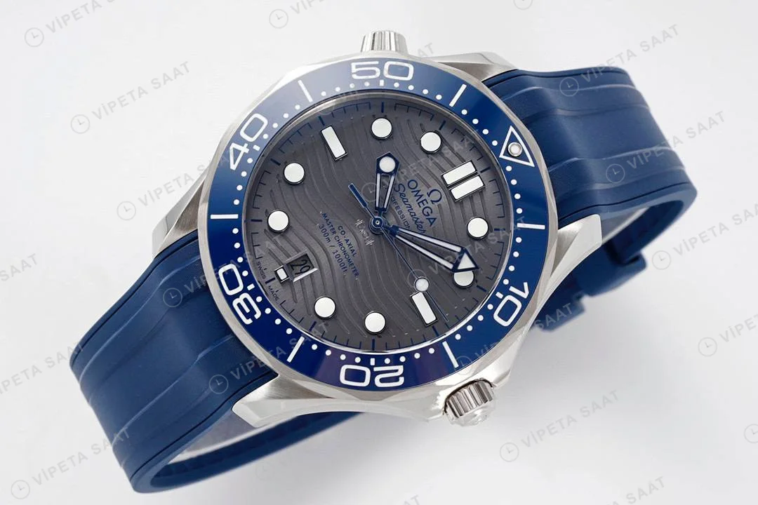 Omega Seamaster Diver 300M Gri Kadran Mavi Silikon Kayış Super Clone ETA Saat detay 7