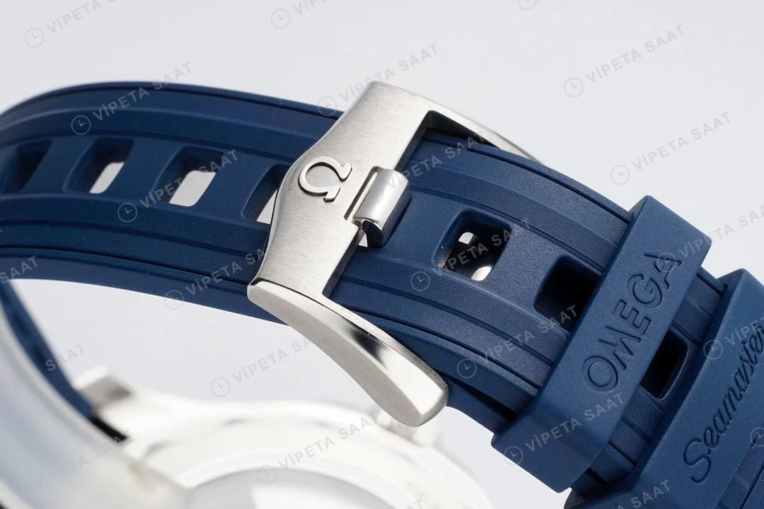 Omega Seamaster Diver 300M Gri Kadran Mavi Silikon Kayış Super Clone ETA Saat detay 9