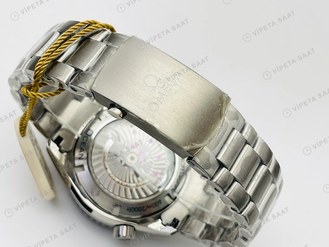 Omega Seamaster Planet Ocean 600M Siyah Kadran Çelik 43.5mm Super Clone ETA Eta Saat detay 3