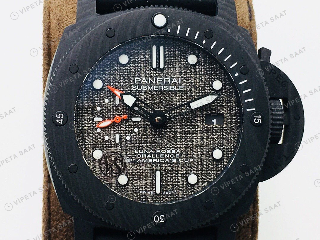 Panerai Submersible Luna Rossa Siyah Kadran Karbon 47mm Super Clone ETA Eta Saat detay 7