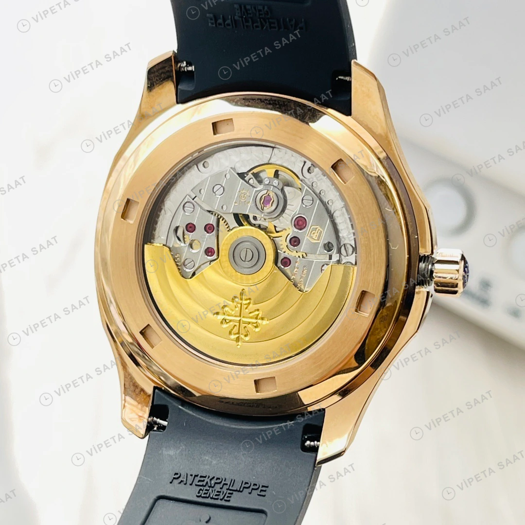 Patek Philippe Aquanaut Siyah Kadran Gold 40mm Super Clone ETA Eta Saat detay 3