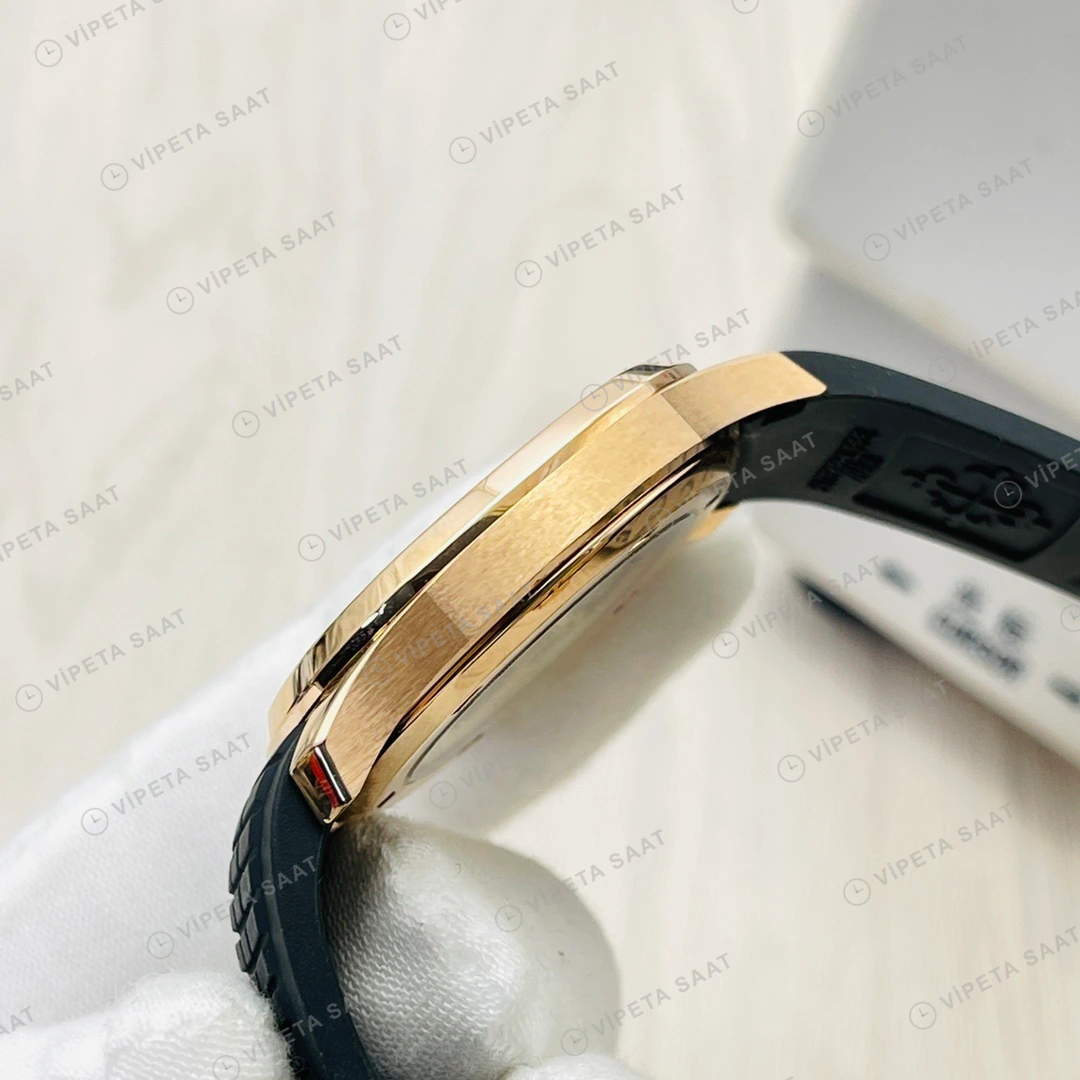 Patek Philippe Aquanaut Siyah Kadran Gold 40mm Super Clone ETA Eta Saat detay 6