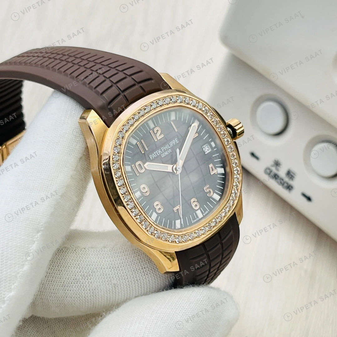 Patek Philippe Aquanaut Siyah Kadran Taşlı Bezel Rose Gold Kauçuk Kordon Super Clone ETA Eta Saat detay 5