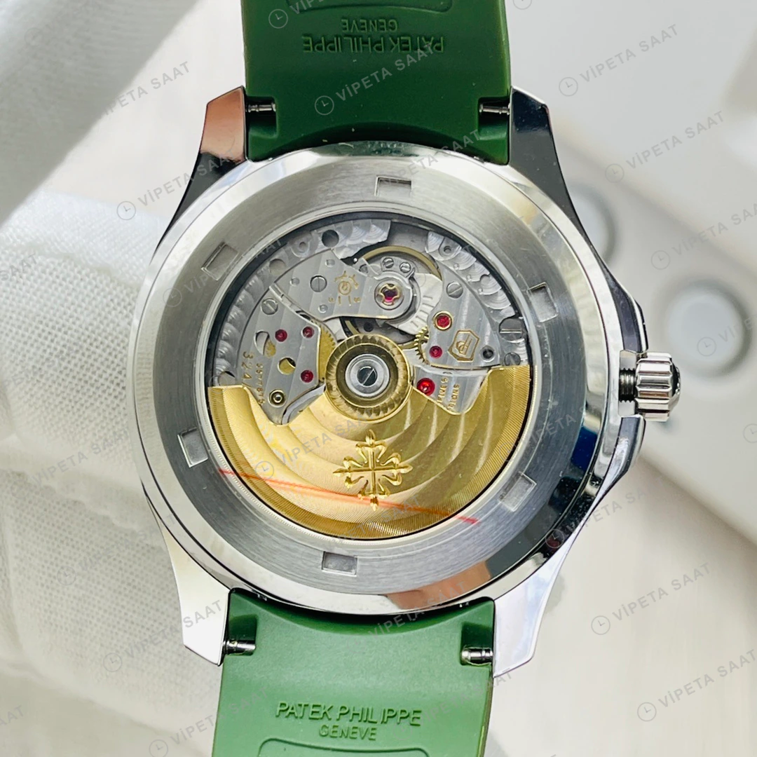 Patek Philippe Aquanaut Yeşil Kadran Çelik Kauçuk Kordon Super Clone ETA Eta Saat yan görünüm