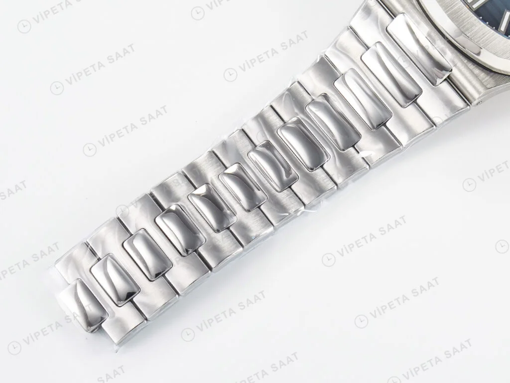Patek Philippe Nautilus 37111G-001 Black 42mm Super Clone Eta Saat detay 10