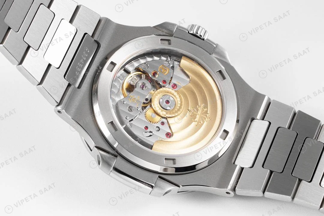 Patek Philippe Nautilus 5711- 40. Yıl Çelik Kasa Mavi Kadran Super Clone Eta Saat detay 8