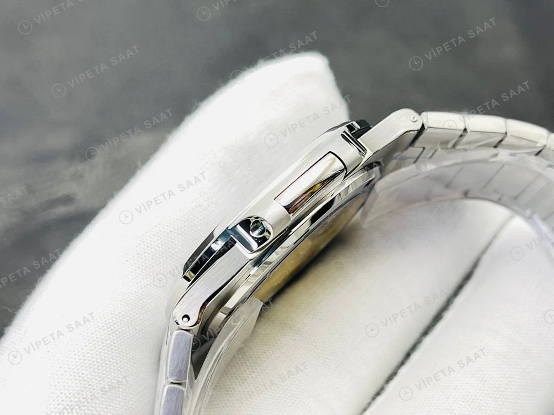 Patek Philippe Nautilus 5711 Kahve Silikon Kordon Super Clone PPF Factory Saat Eta Saat detay 21
