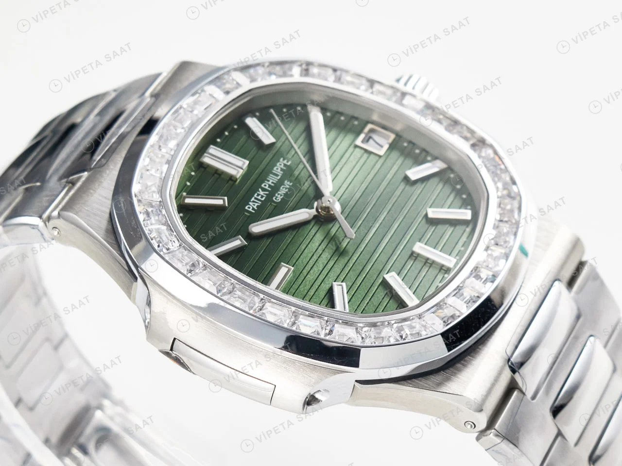 Patek Philippe Nautilus 5711 Yeşil Kadran Baget 3k Factory Super Clone Eta Saat detay 24