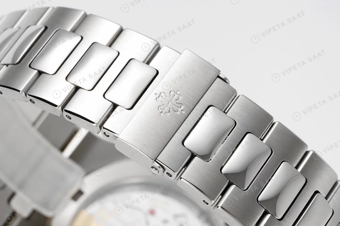 Patek Philippe Nautilus 57111A-014 Super Clone Eta Saat detay 10