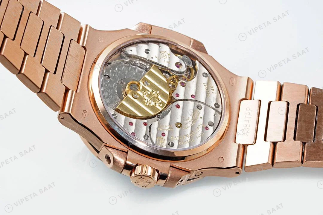 Patek Philippe Nautilus 5712 Rose Çelik Kordon Super Clone Eta Saat detay 8