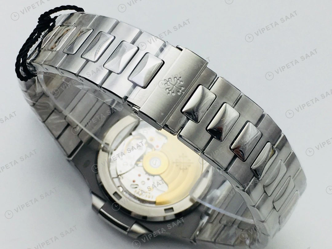 Patek Philippe Nautilus Beyaz Kadran Taşlı Bezel Çelik Super Clone ETA Eta Saat detay 3