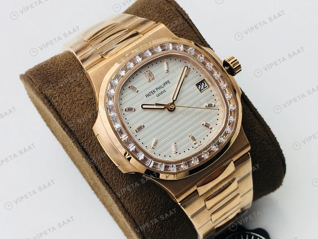 Patek Philippe Nautilus Beyaz Kadran Taşlı Bezel Gold Super Clone ETA Eta Saat detay 6
