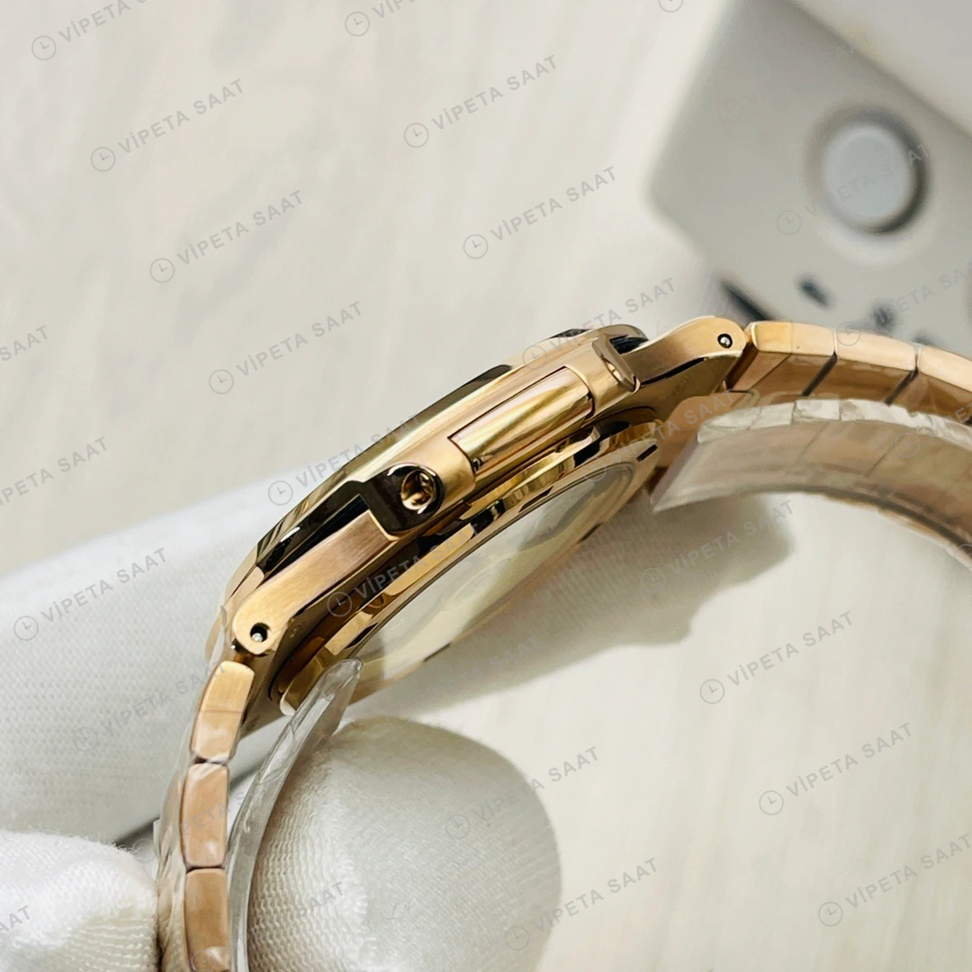 Patek Philippe Nautilus Gri Kadran Rose Gold Super Clone ETA Eta Saat detay 5