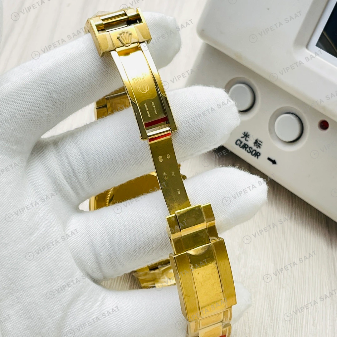 Rolex Daytona Kronograf Gökkuşağı Bezel Siyah Kadran Gold 40mm Super Clone ETA Eta Saat detay 4