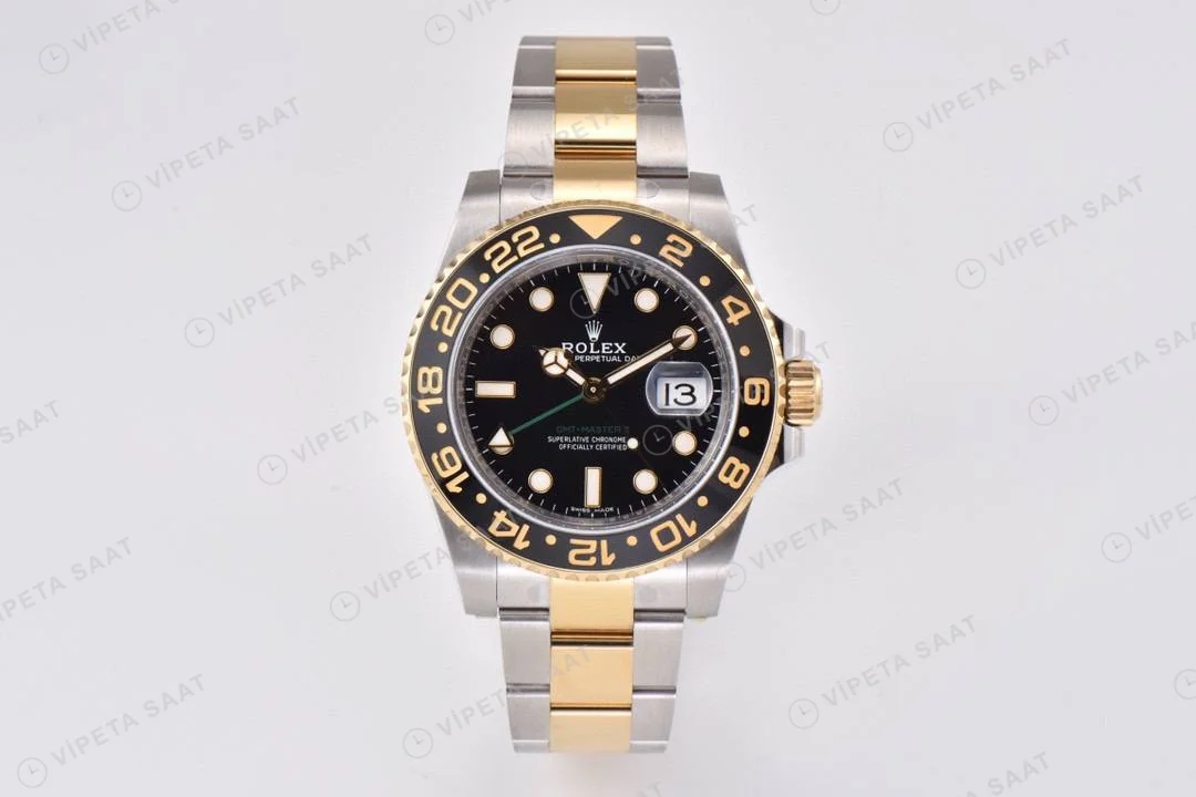 Rolex GMT-Master II 116713LN Siyah Oyster Clean Factory Super Clone ETA Saat karşıdan görünüm