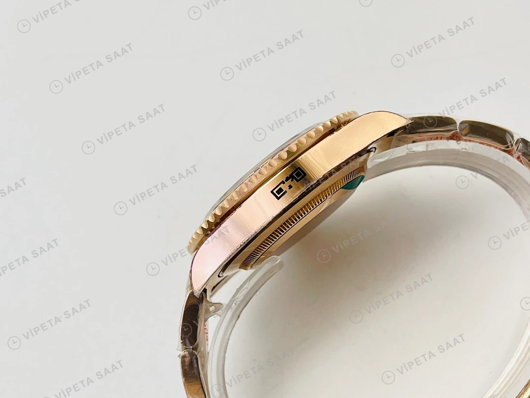 Rolex GMT-Master II Siyah Kadran Taşlı Bezel Gold 40mm Super Clone ETA Eta Saat detay 3