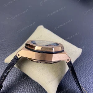 Audemars Piguet GMT-Master II Royal Oak Offshore Kronograf Rose Kasa Gümüş Kadran Siyah Deri Super Clone Eta Eta Saat karşıdan görünüm
