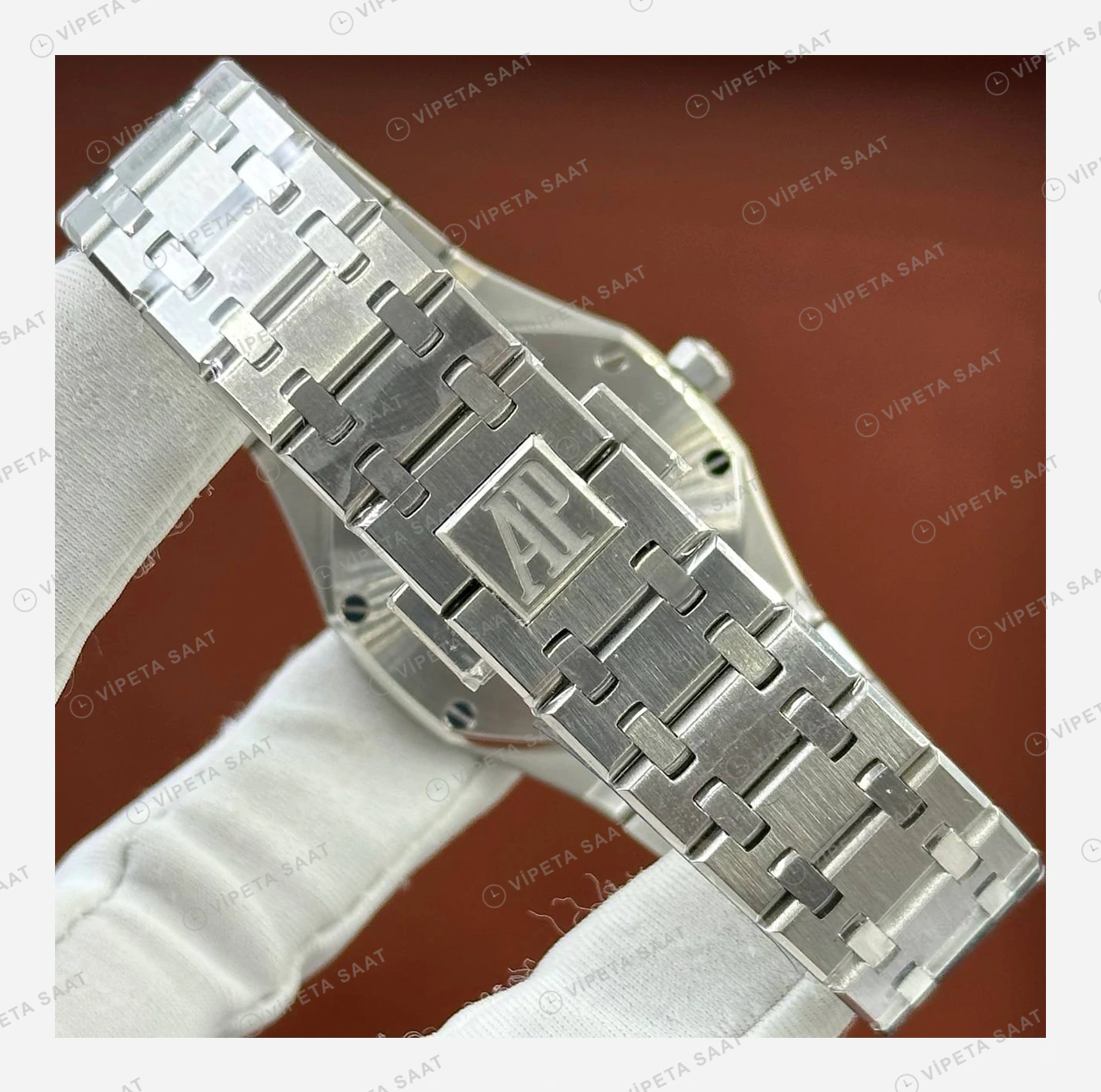 Audemars Piguet Royal Oak Beyaz Pırlanta Kadran Çelik Super Clone ETA Eta Saat detay 5