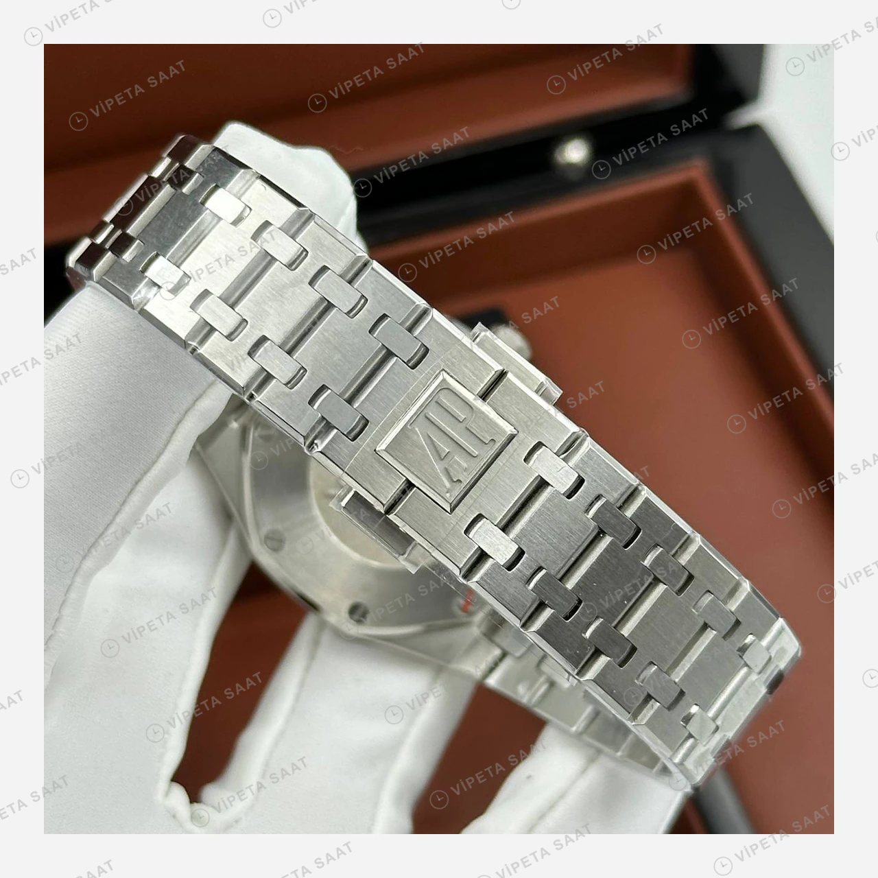 Audemars Piguet Royal Oak Çelik Kordon Modern 2 Super Clone ETA Eta Saat detay 4