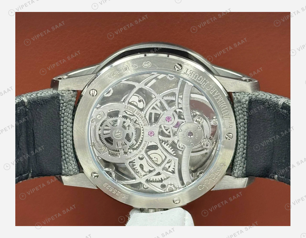 Audemars Piguet Royal Oak Gri Kadran Yeşil Tekstil Super Clone ETA Eta Saat detay 3