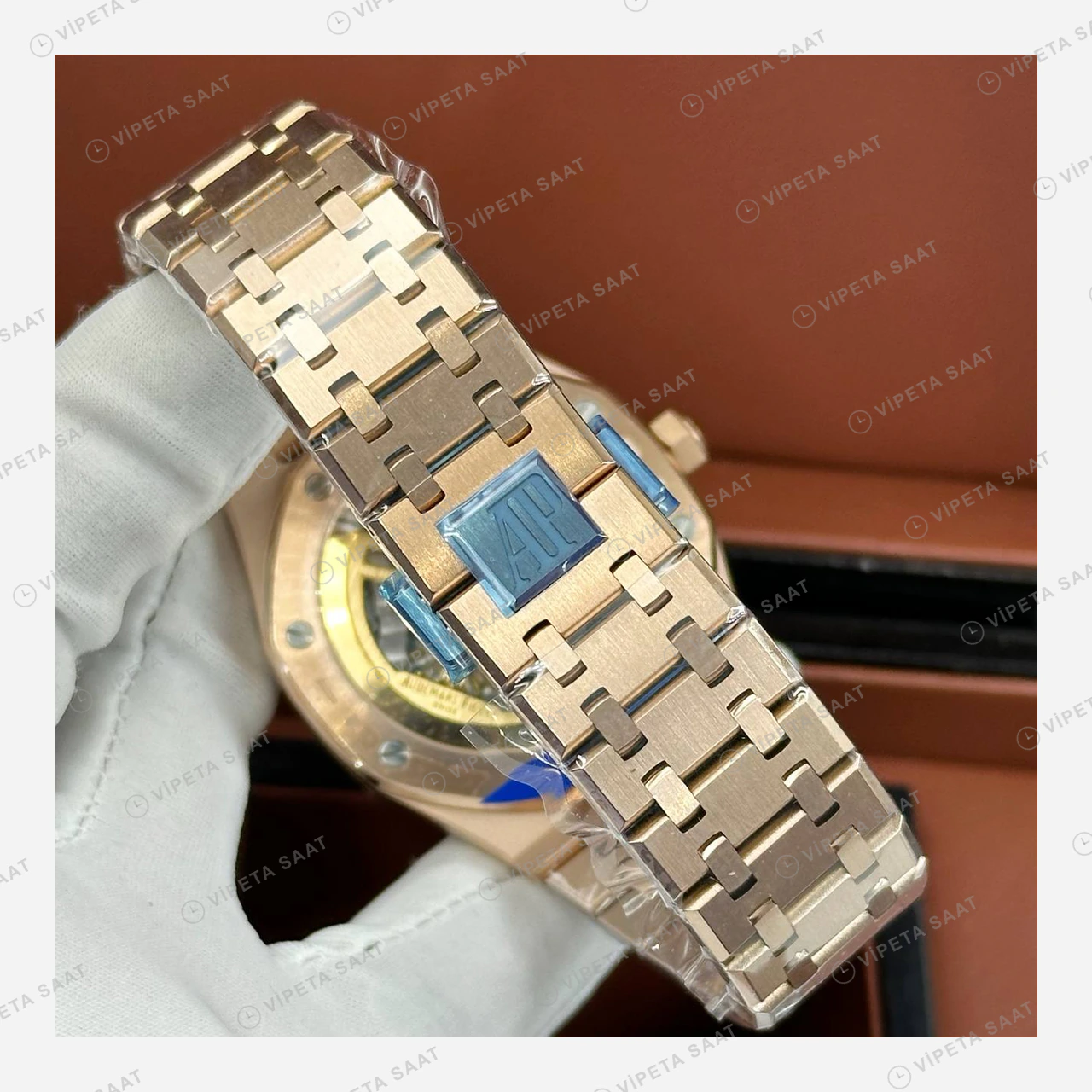 Audemars Piguet Royal Oak Mavi Kadran Rose Gold Super Clone ETA Eta Saat detay 5