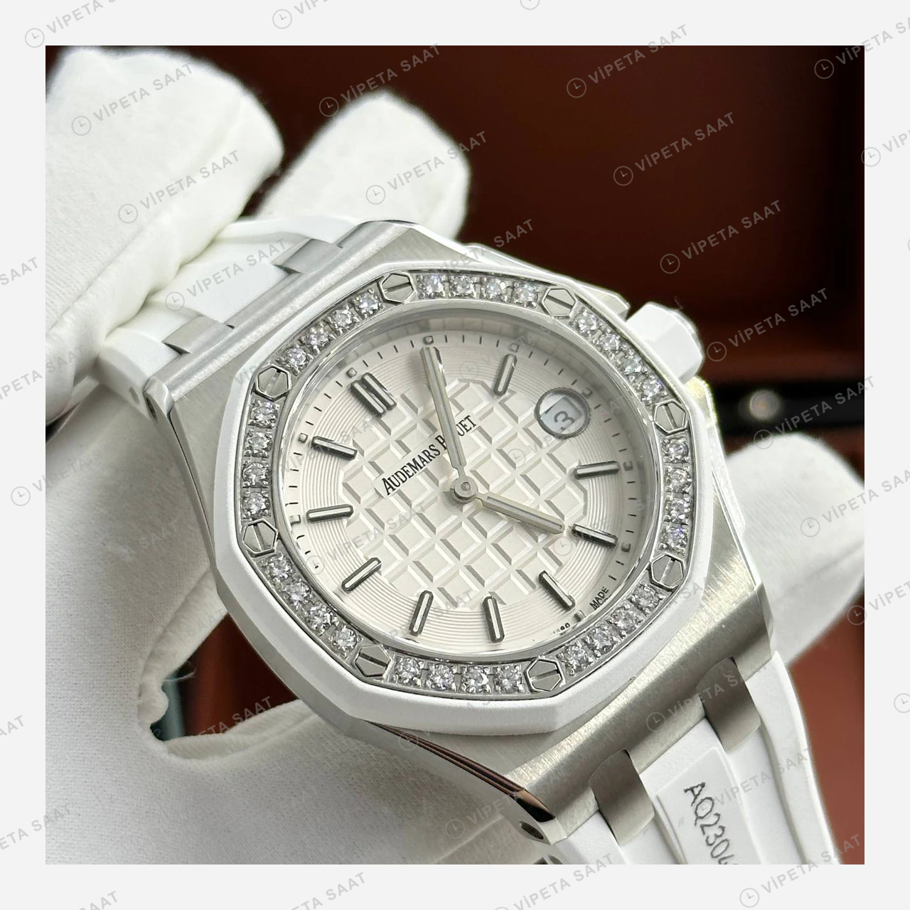 Audemars Piguet Royal Oak Offshore Beyaz Kadran Kauçuk Klasik Super Clone ETA Eta Saat detay 4