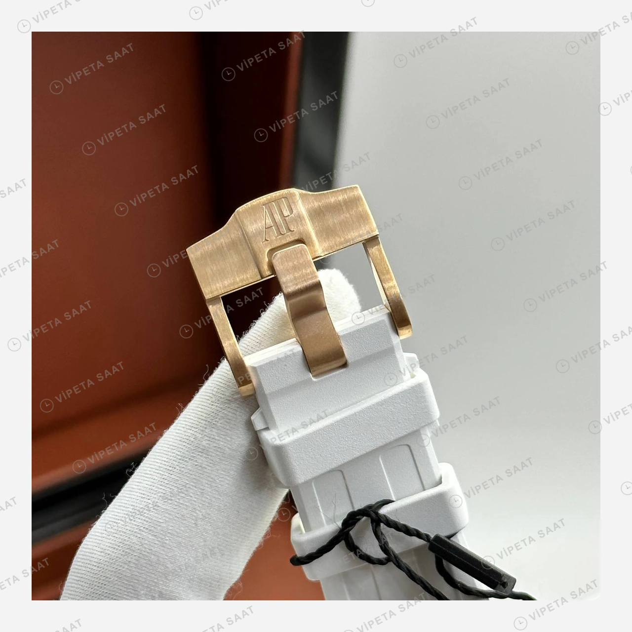 Audemars Piguet Royal Oak Offshore Beyaz Kadran Pırlanta Bezel Rose Gold Super Clone ETA Eta Saat detay 8