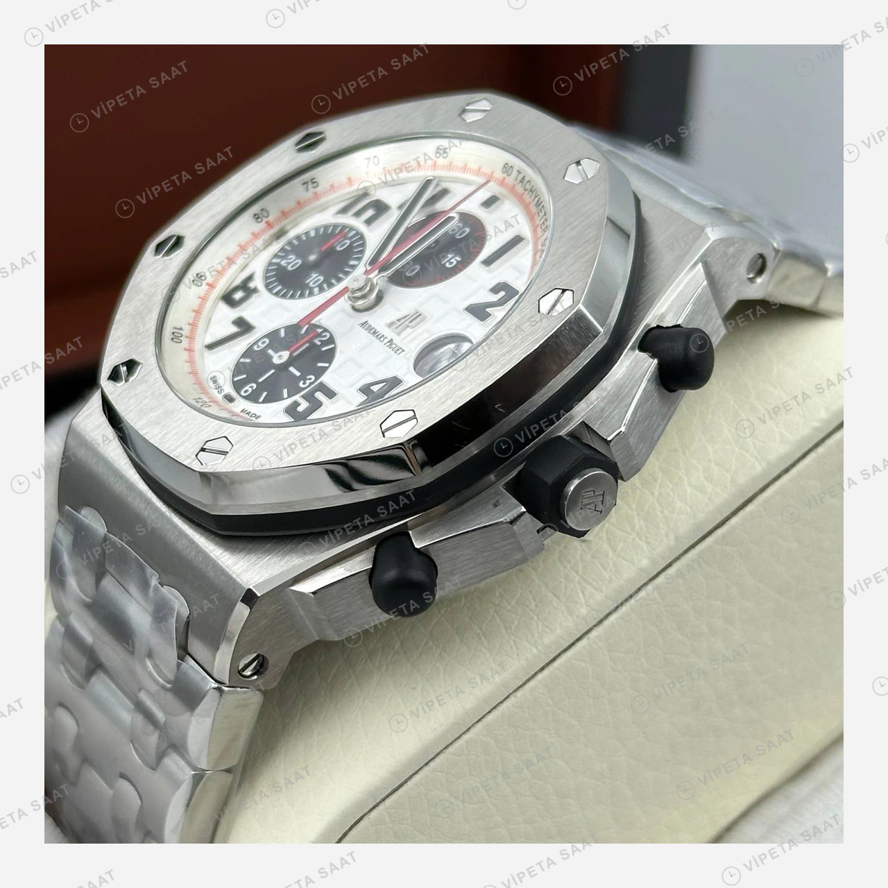 Audemars Piguet Royal Oak Offshore Beyaz Kronograf Çelik Super Clone ETA Eta Saat yan görünüm