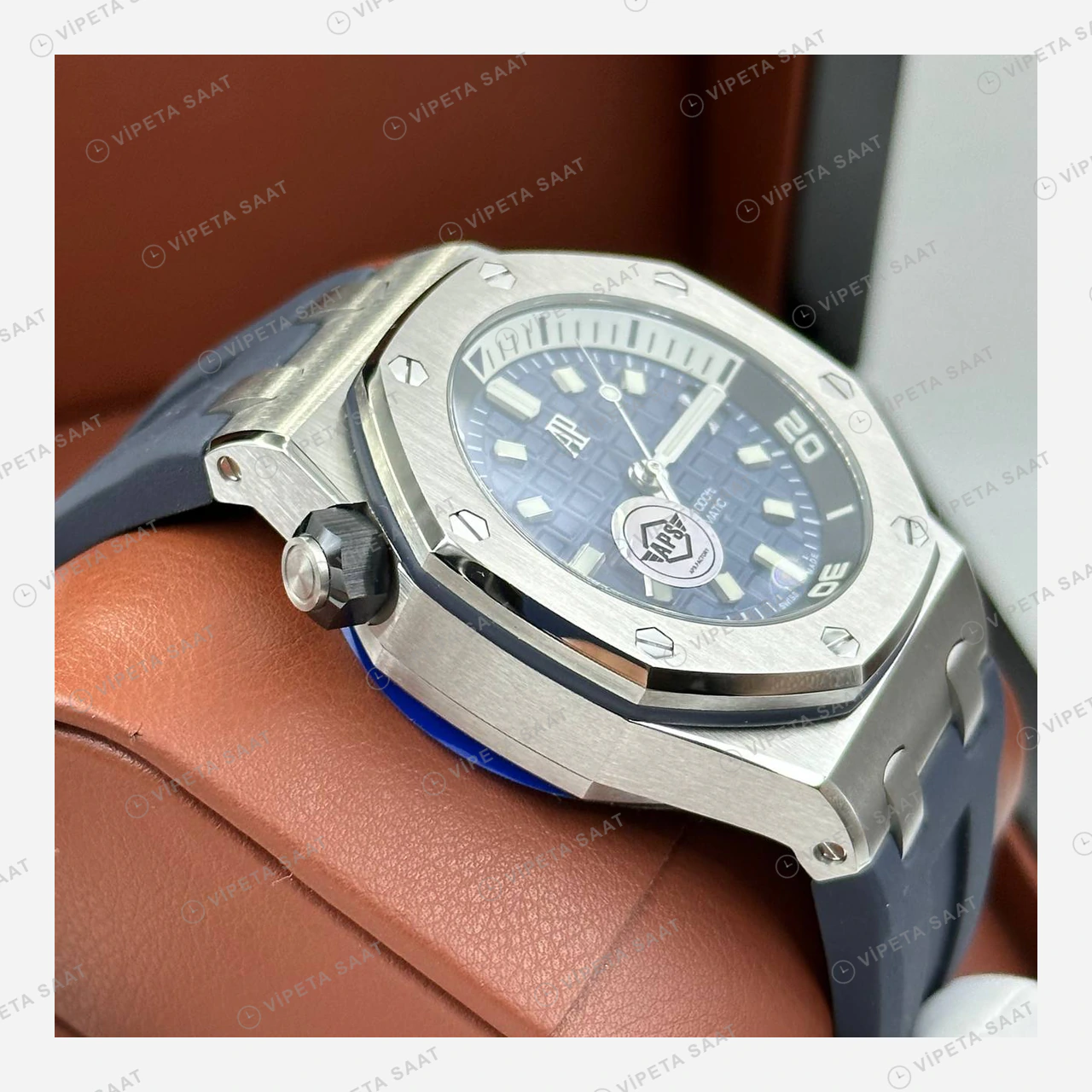 Audemars Piguet Royal Oak Offshore Diver Mavi Kadran Kauçuk Super Clone ETA Eta Saat detay 5