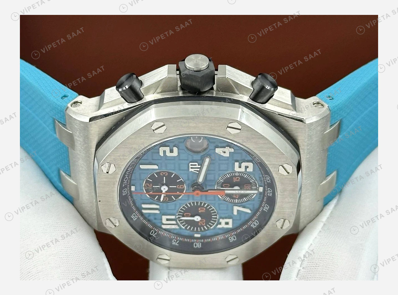 Audemars Piguet Royal Oak Offshore Gri Açık Mavi Kronograf Kauçuk Super Clone ETA Eta Saat yan görünüm