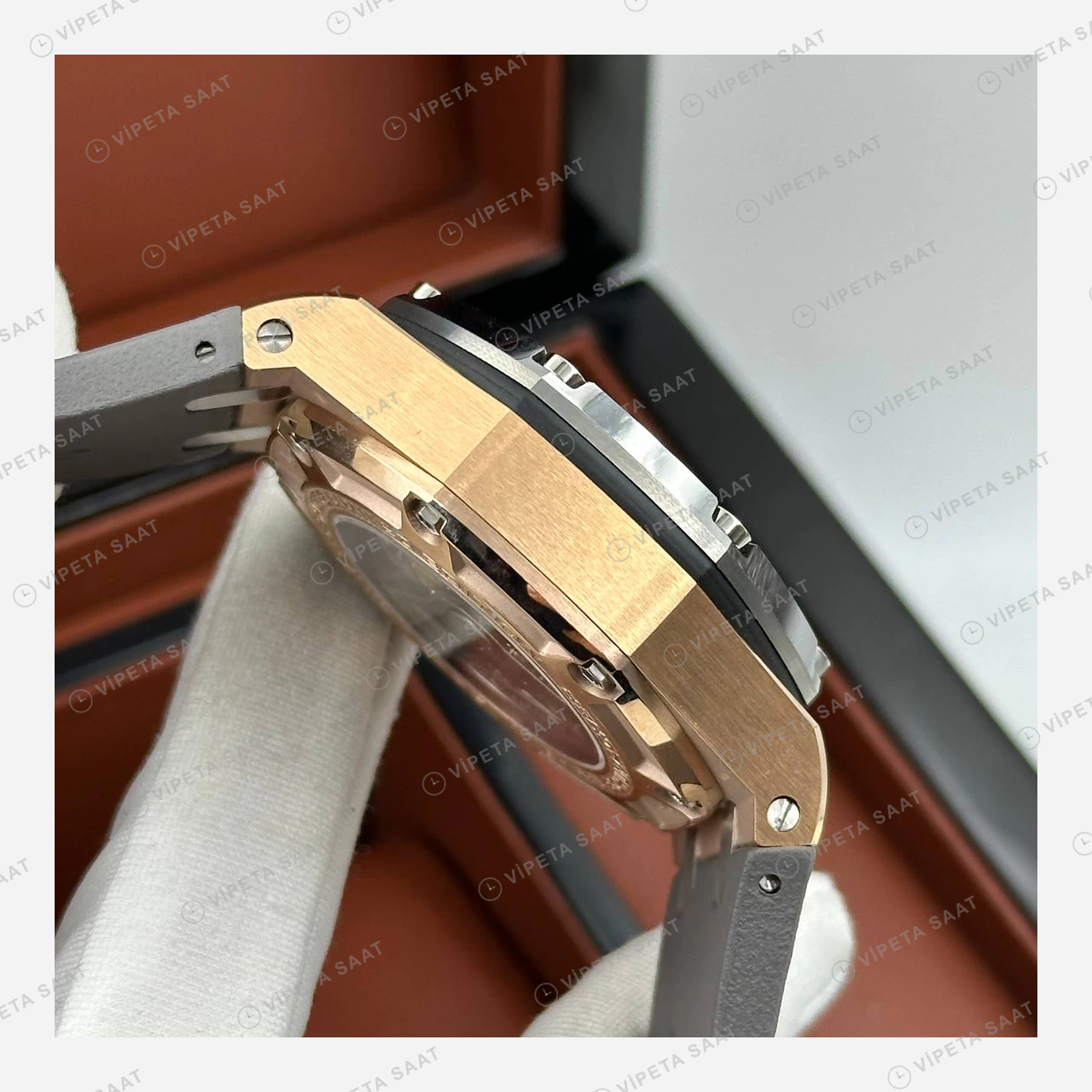 Audemars Piguet Royal Oak Offshore Gri Skeleton Rose Gold Kauçuk Super Clone ETA Eta Saat detay 4