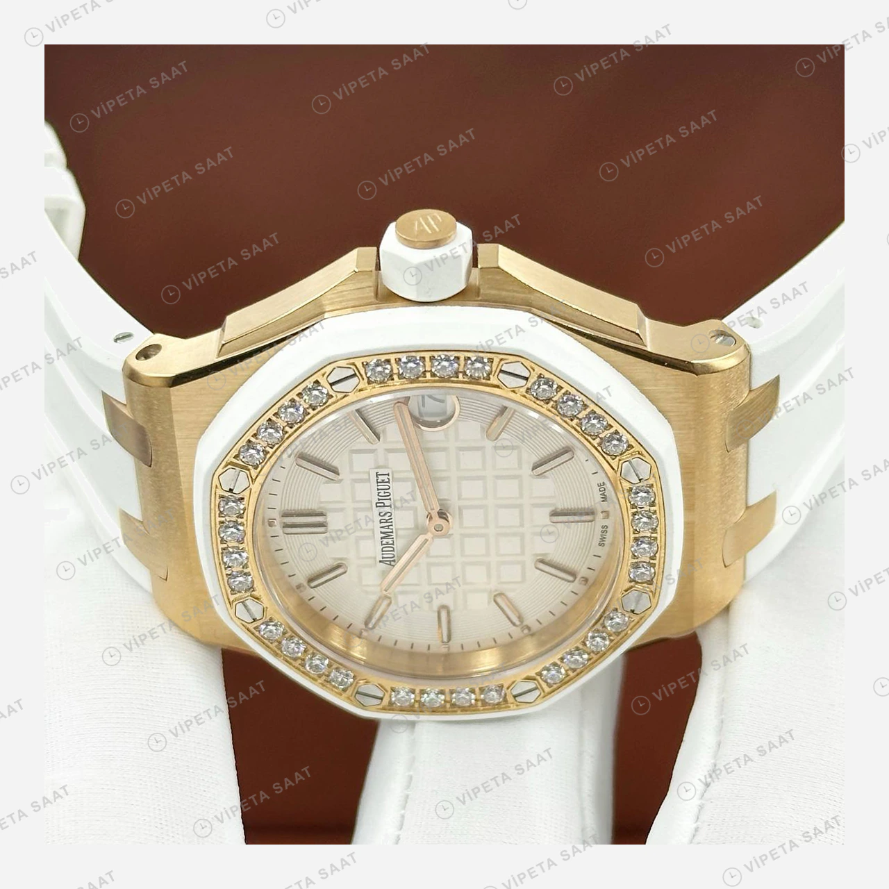 Audemars Piguet Royal Oak Offshore Krem Kadran Rose Kronograf Super Clone ETA Eta Saat detay 3