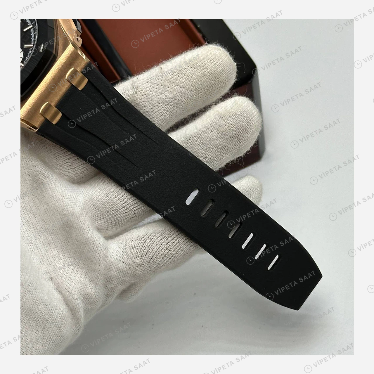 Audemars Piguet Royal Oak Offshore Siyah Rose Gold Kronograf Kauçuk Super Clone ETA Eta Saat detay 3