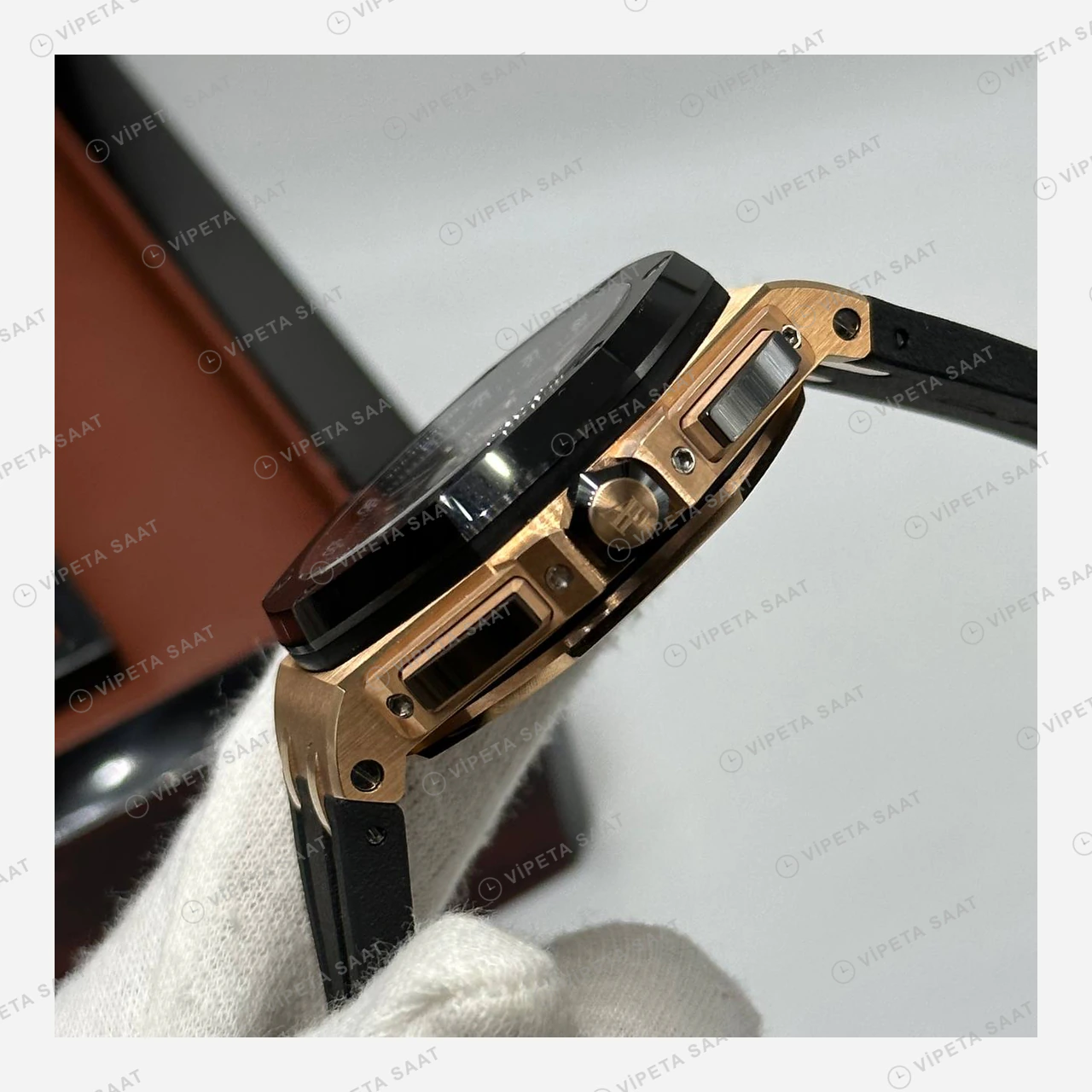 Audemars Piguet Royal Oak Offshore Siyah Rose Gold Kronograf Kauçuk Super Clone ETA Eta Saat detay 4