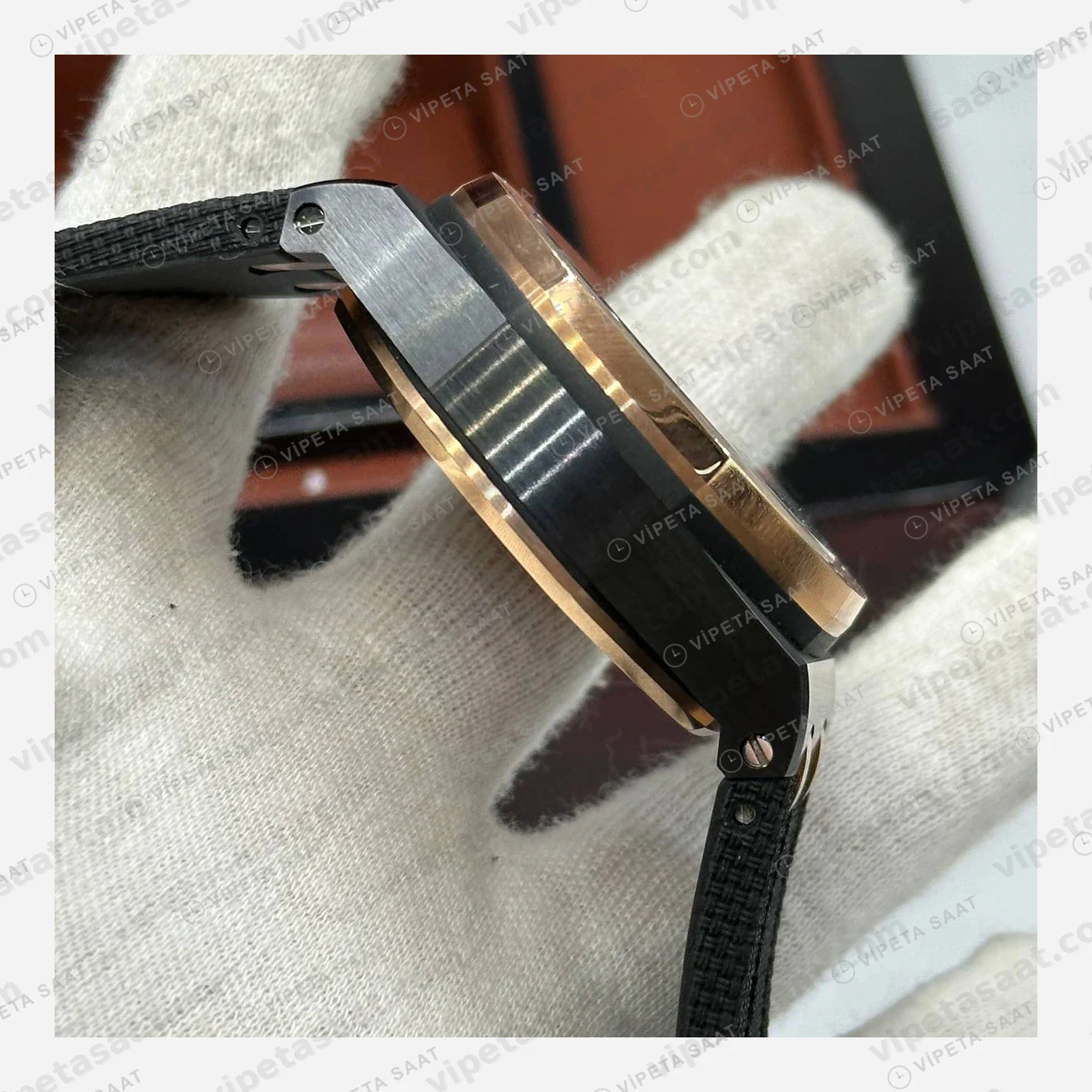 Audemars Piguet Royal Oak Offshore Skeleton Rose Gold Kauçuk Klasik Super Clone ETA Eta Saat yan görünüm